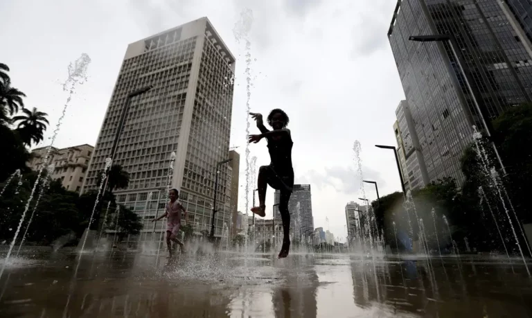 48_retro_2023_onda_de_calor_em_sao_paulo