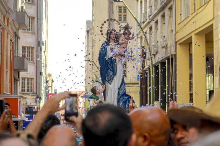 CULTURA E ECONOMIA CRIATIVA - Procissão de Nossa Senhora dos Na