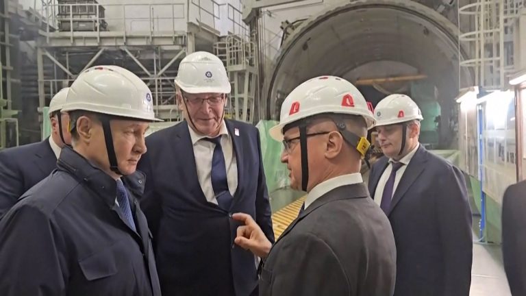 06-PUTIN VISITA KURSK