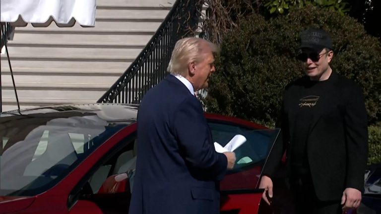 08-MUSK DEIXA GOVERNO