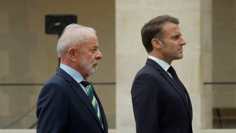 10-LULA EM PARIS