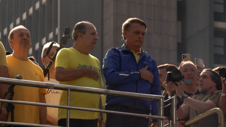 05-BOLSONARISTAS PEDEM JUSTIÇA