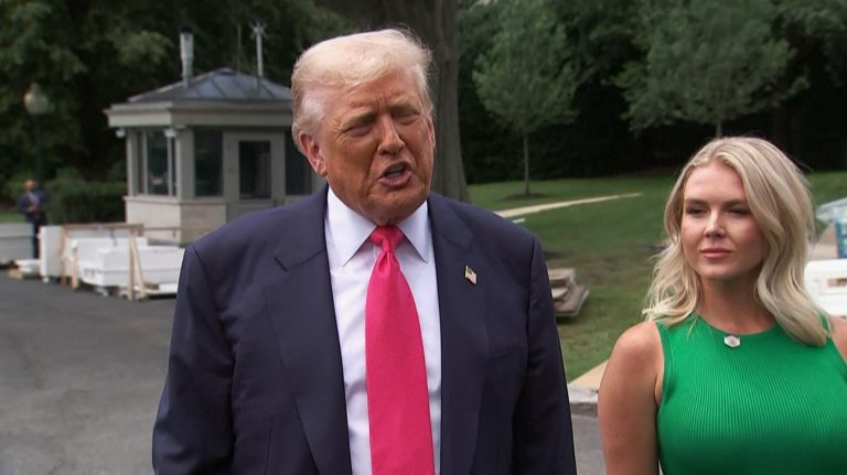 07 TRUMP DEFENDE BOLSONARO