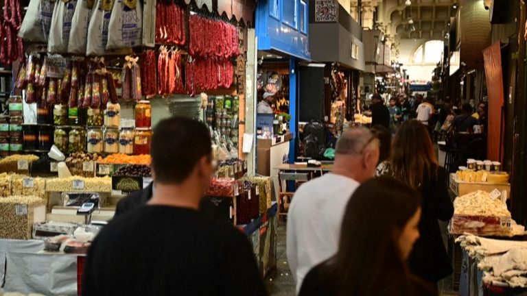 03- DESACELERAÇÃO ECONOMIA