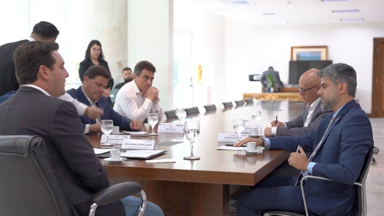 06- VOO FOZ DO IGUAÇU