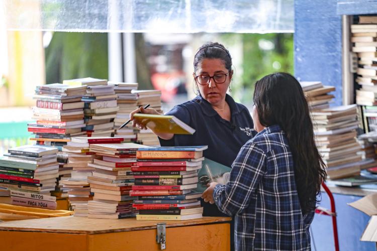 29202025_Alex20FeiraLivro_-2