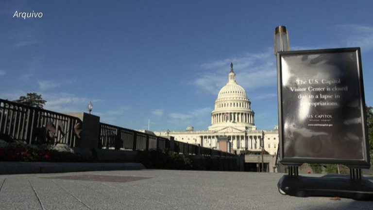 08- KAMIKAZES DEMOCRATAS