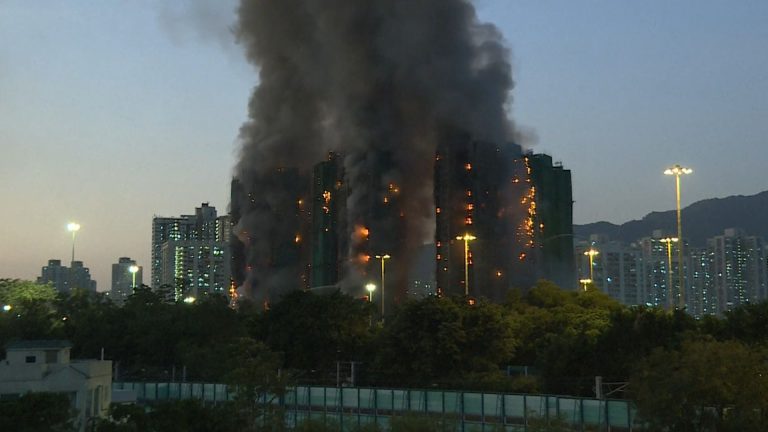 09- INCÊNDIO HONG KONG