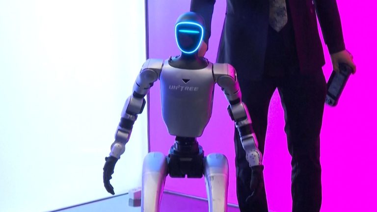 10- ROBÔ DANÇARINO