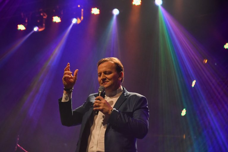 img_E56D48CCF76FF0B318F670DDF341E406110D