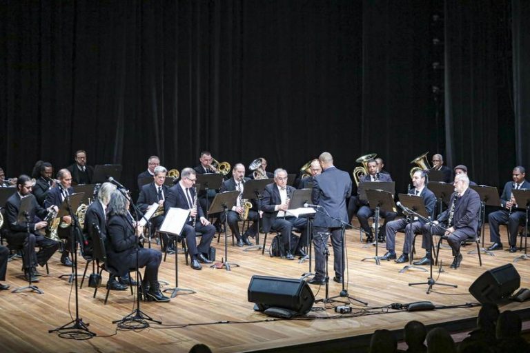 MEIO AMBIENTE URBANISMO E SUSTENTABILIDADE - Centro Municipal de