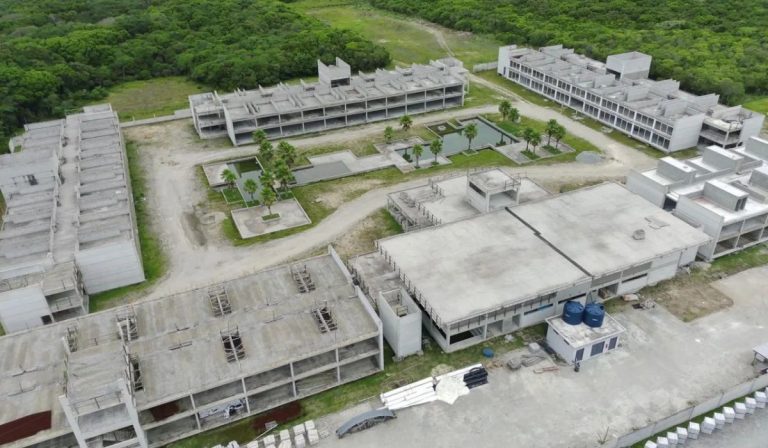 surfland-garopaba-768x448